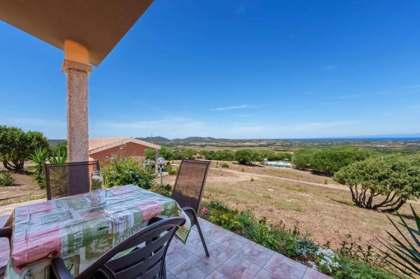 Agriturismo Gli Olivastri Appartamento Raggio Di Sole , Con Piscina E Vista Mare ,Climatizzatore,Wifi Aglientu Exterior foto